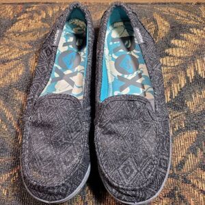 Roxy Grey Minnow V Slip On Sneakers Size 6
